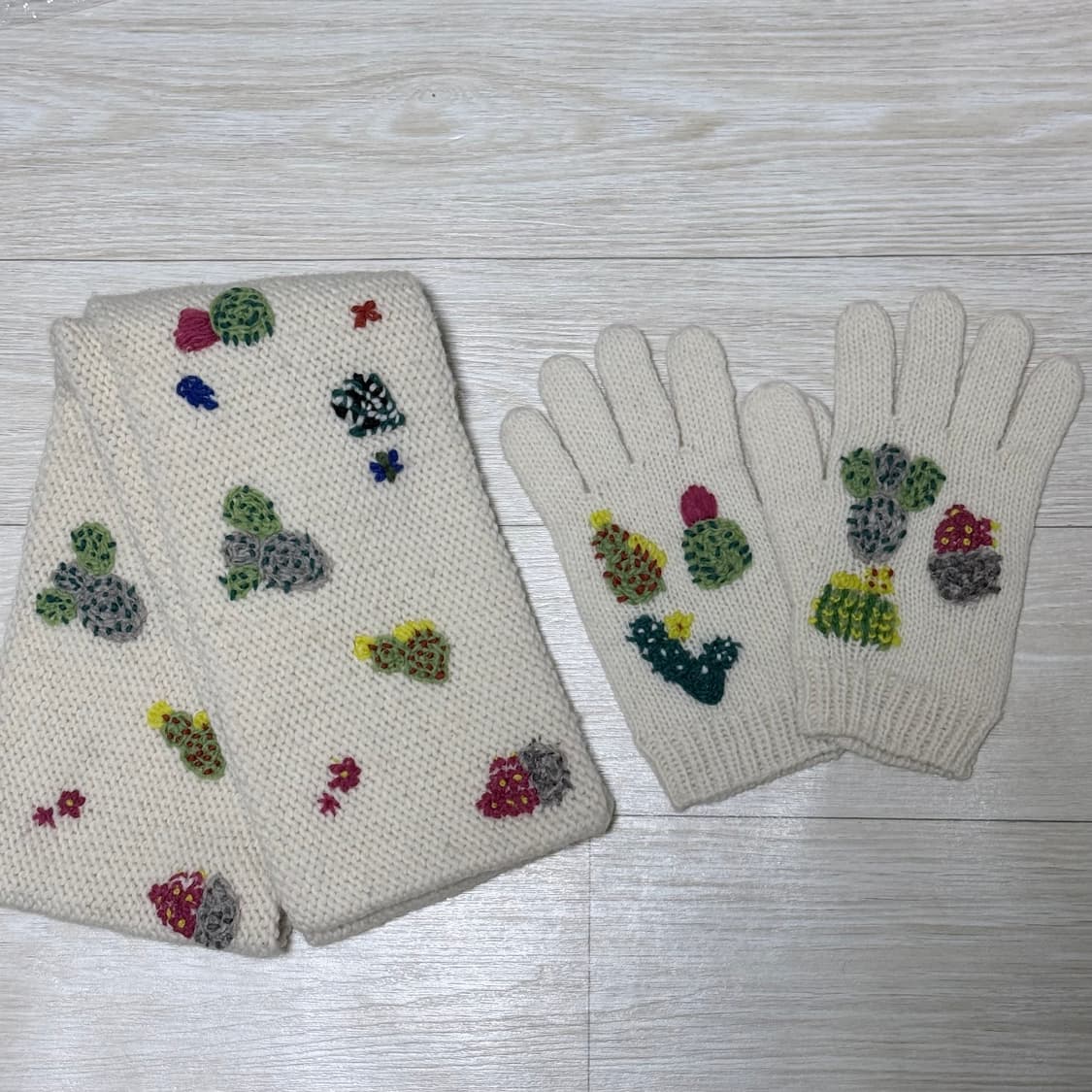 Beamsboy 니팅 자수 머플러 장갑 세트 상품이미지1