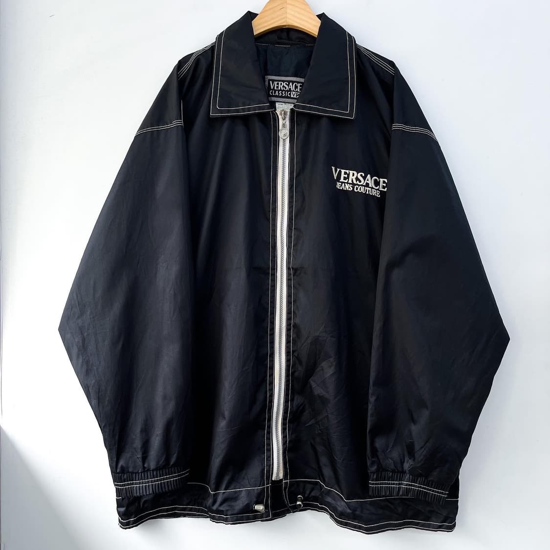 베르사체 클래식 V2 3M 리플렉티브 스카치 메두사자켓 상품이미지4
