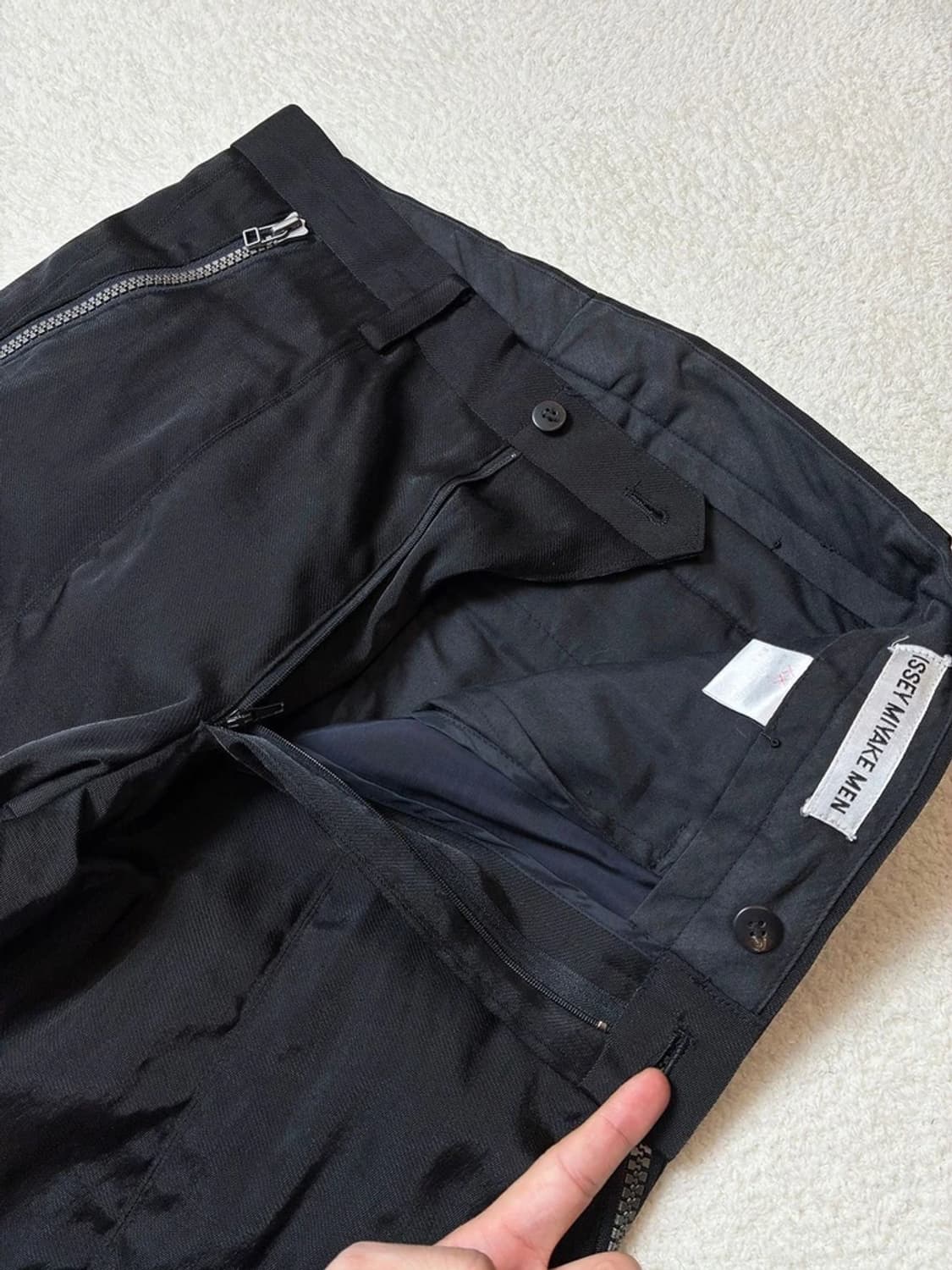 이세이미야케 옴므 00's 폴리쉘 해체주의 스트레이트 팬츠 PN6373 상품이미지3