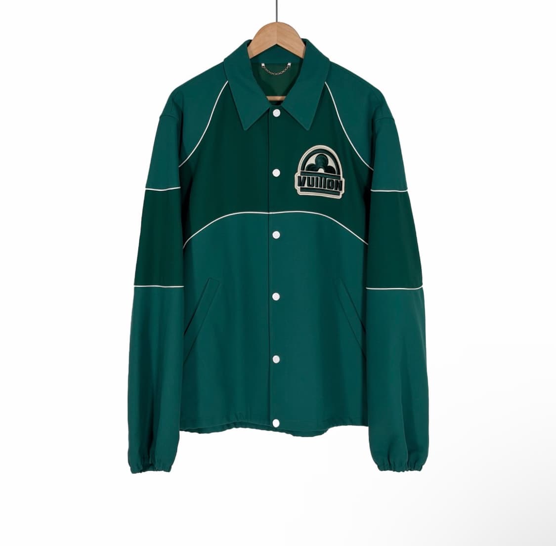 [52] 루이비통 23fw LV 비통 플라워 코튼 바시티 코치 자켓 그린 상품이미지1