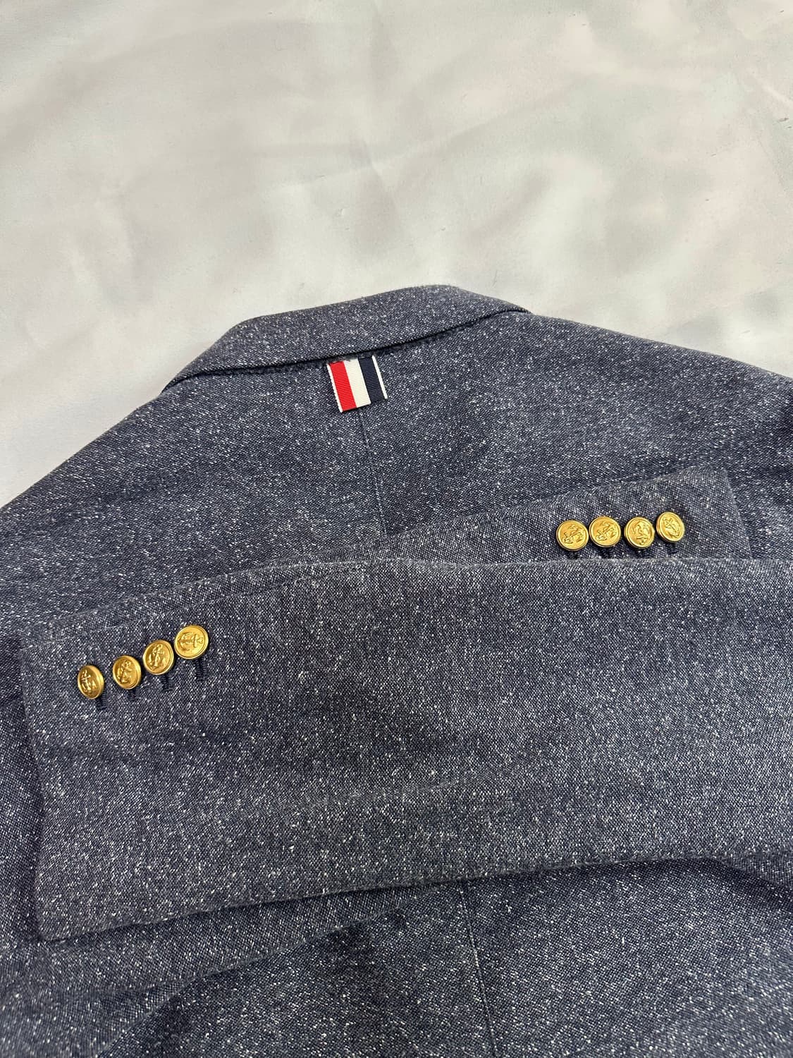 톰브라운 도네갈 트위드 금장 자켓 상품이미지4