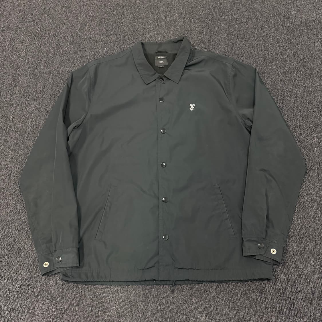 오베이 x 베드 브레인 코치 바람막이 자켓 상품이미지4