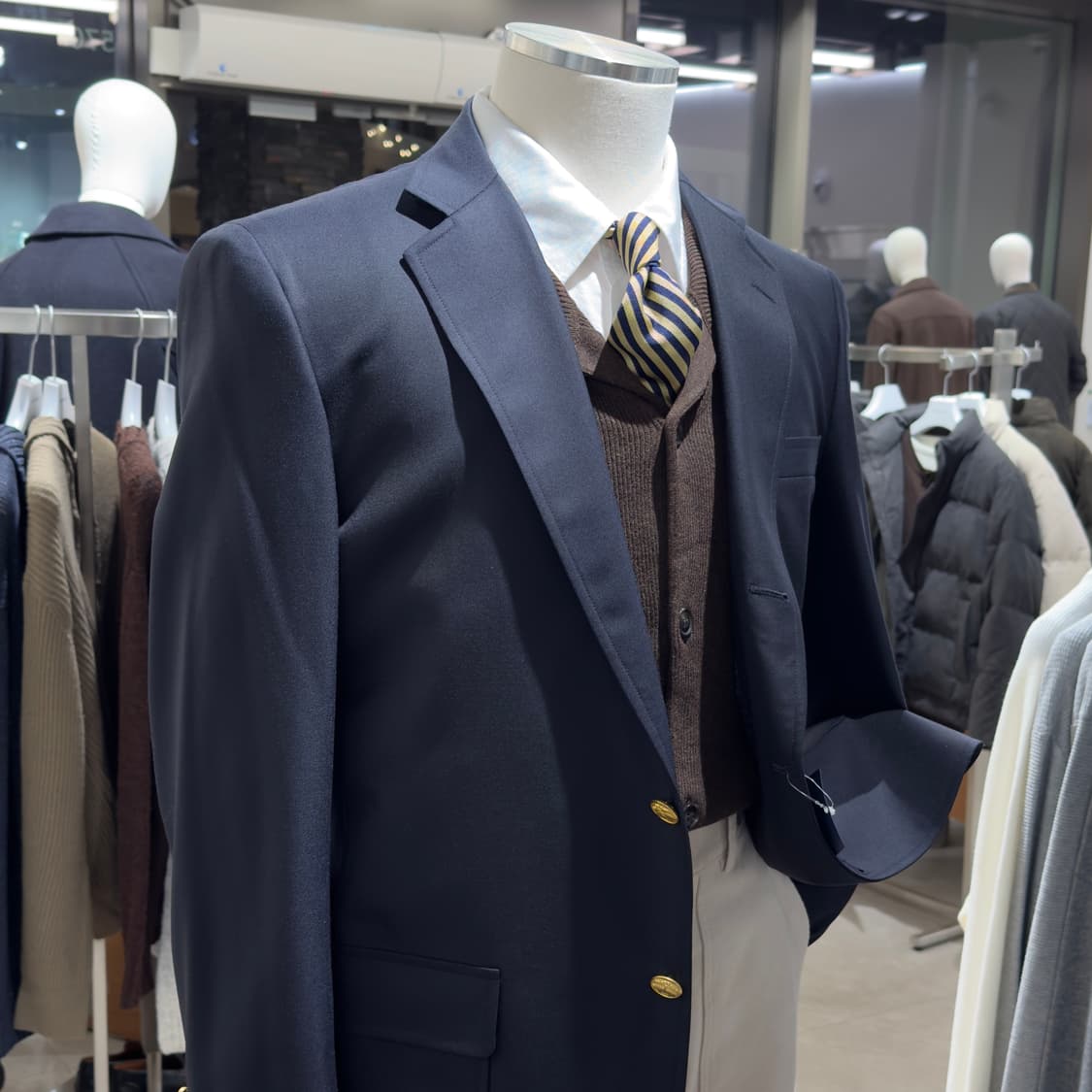 브룩스브라더스 트레디셔널 핏 아웃포켓 금장 네이비 블레이저 상품이미지4