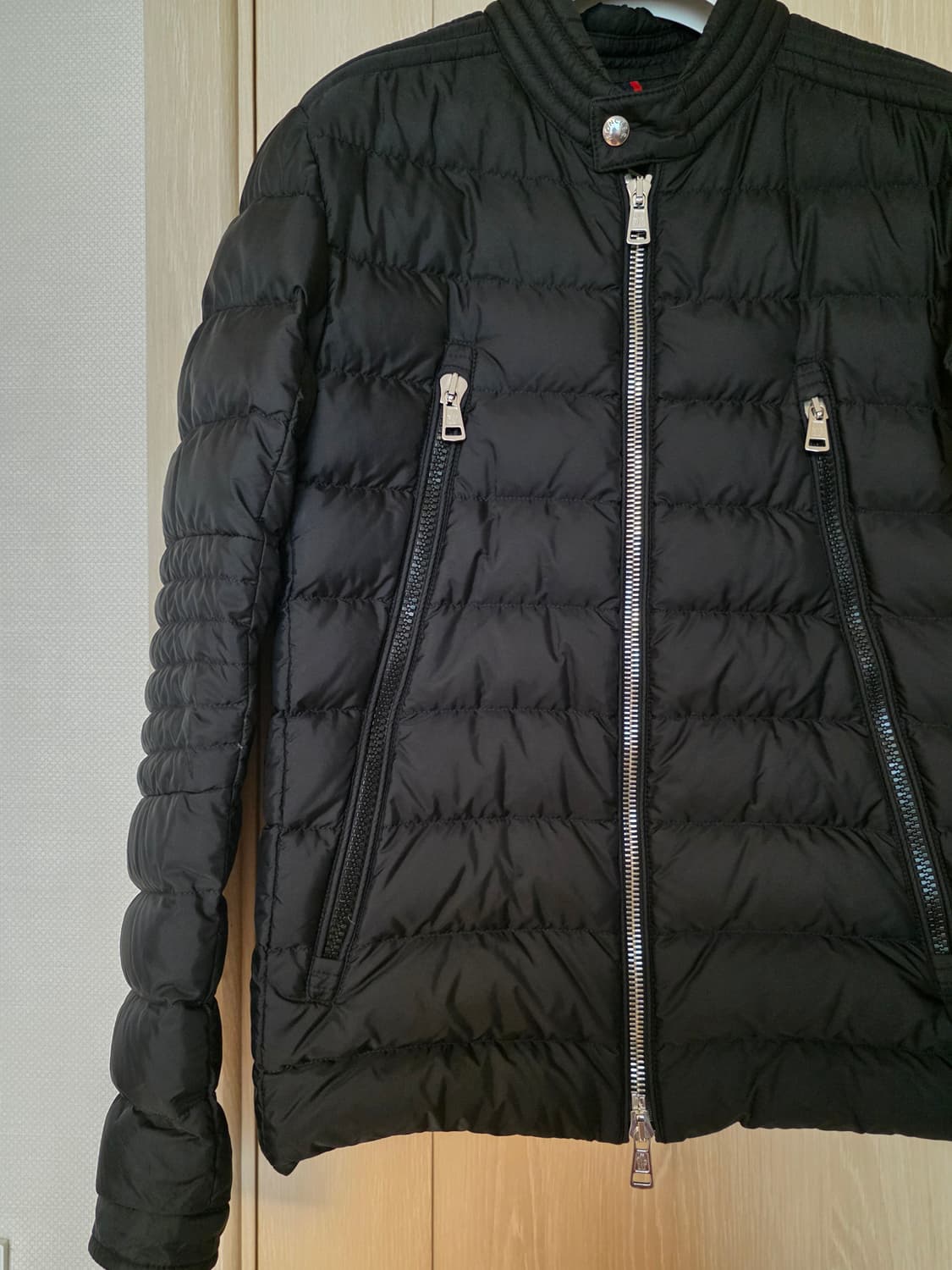 [23년] 몽클레어 아미오 경량 바이크 다운 패딩 3사이즈 상품이미지2