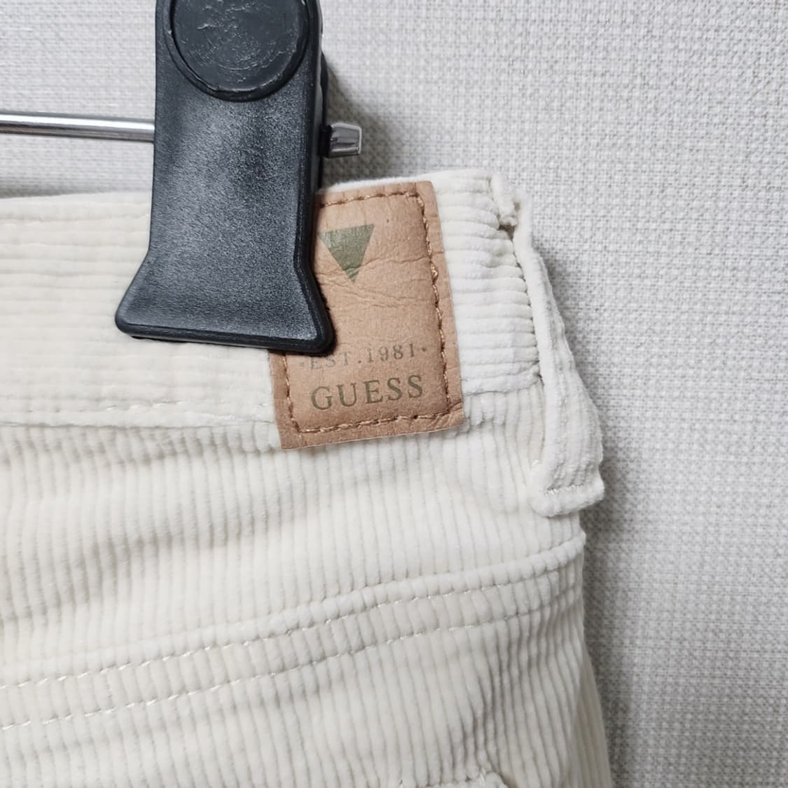 [25] 게스 코듀로이 팬츠 상품이미지3