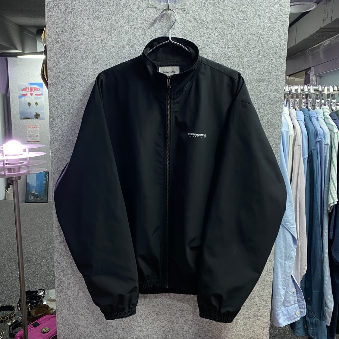 디스이즈네버댓 빅로고 바람막이 B3193 상품이미지2
