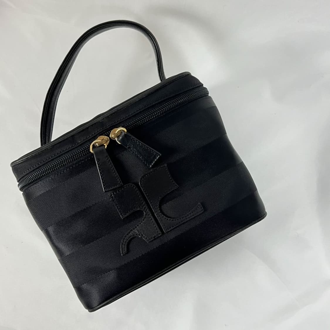 courreges / 꾸레쥬 블랙 버니티백 상품이미지2