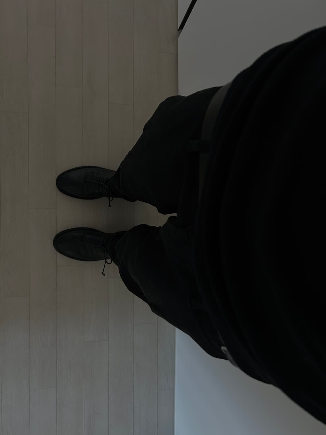 율리우스 13fw런웨이 왁스코팅 입체패턴 상품이미지7