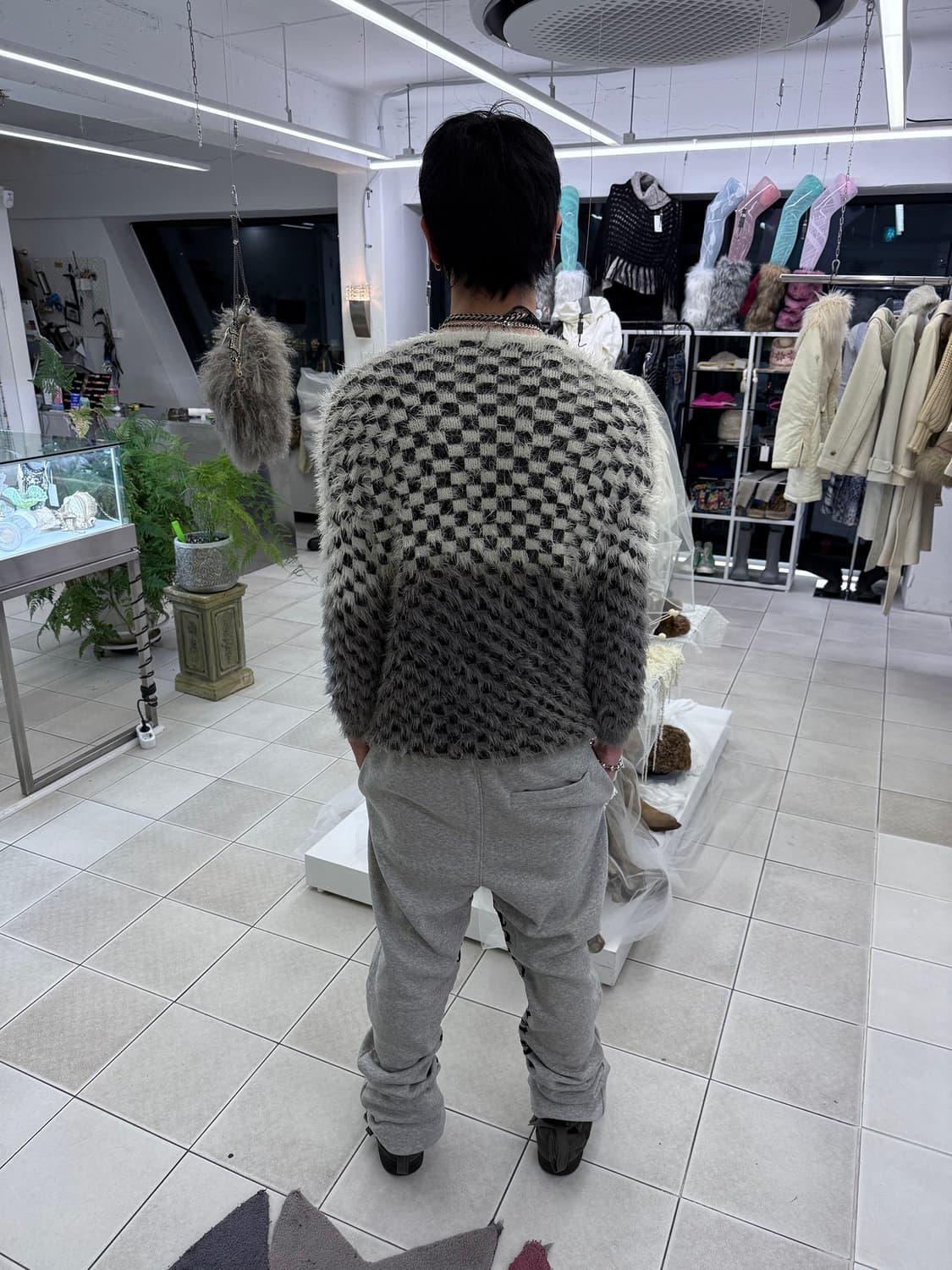 gradation check board fluffy sweater 상품이미지5