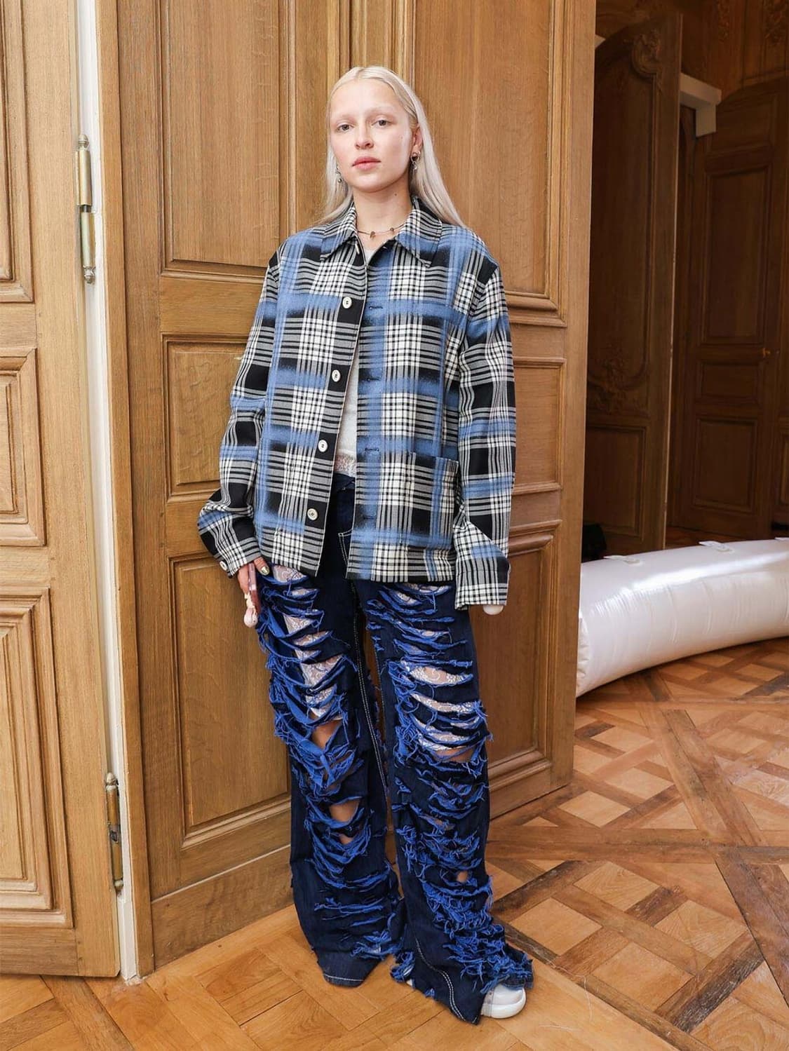 마르니 22fw 아이코닉 디스트레스드 플레어 데님 팬츠 진 30 상품이미지5