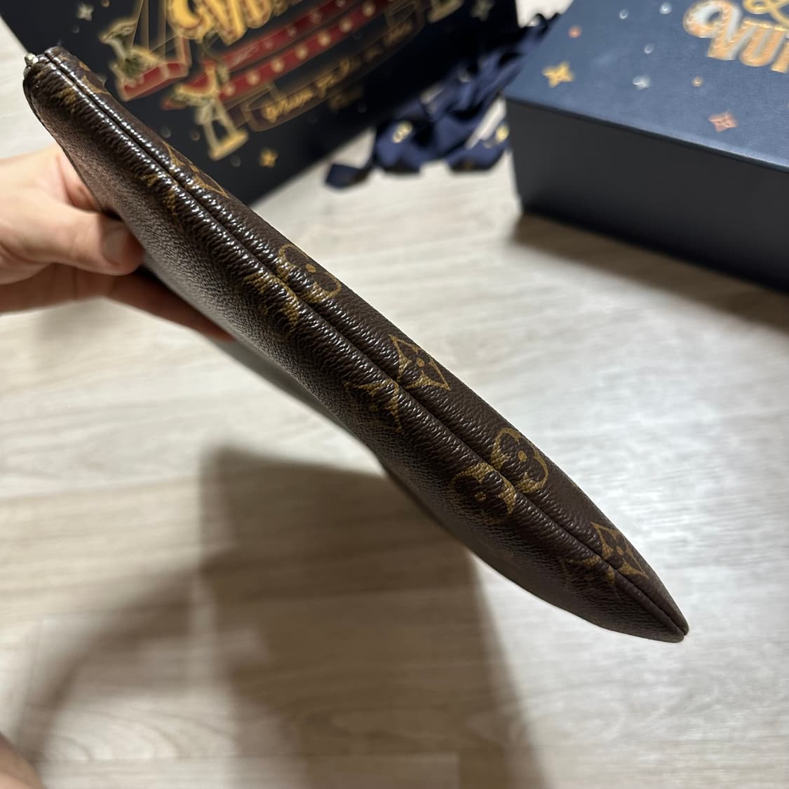 루이비통 에튀보야주 클러치 상품이미지3