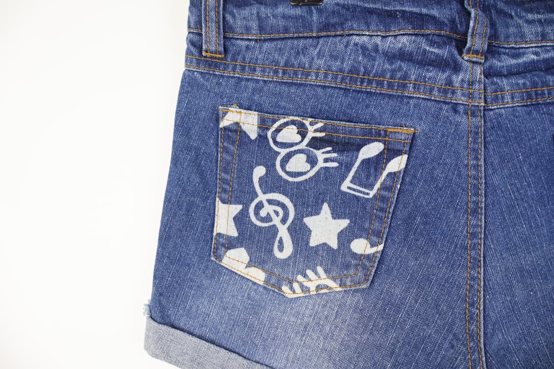 Chu Xxx Kitsch Graphic Denim Shorts 상품이미지10