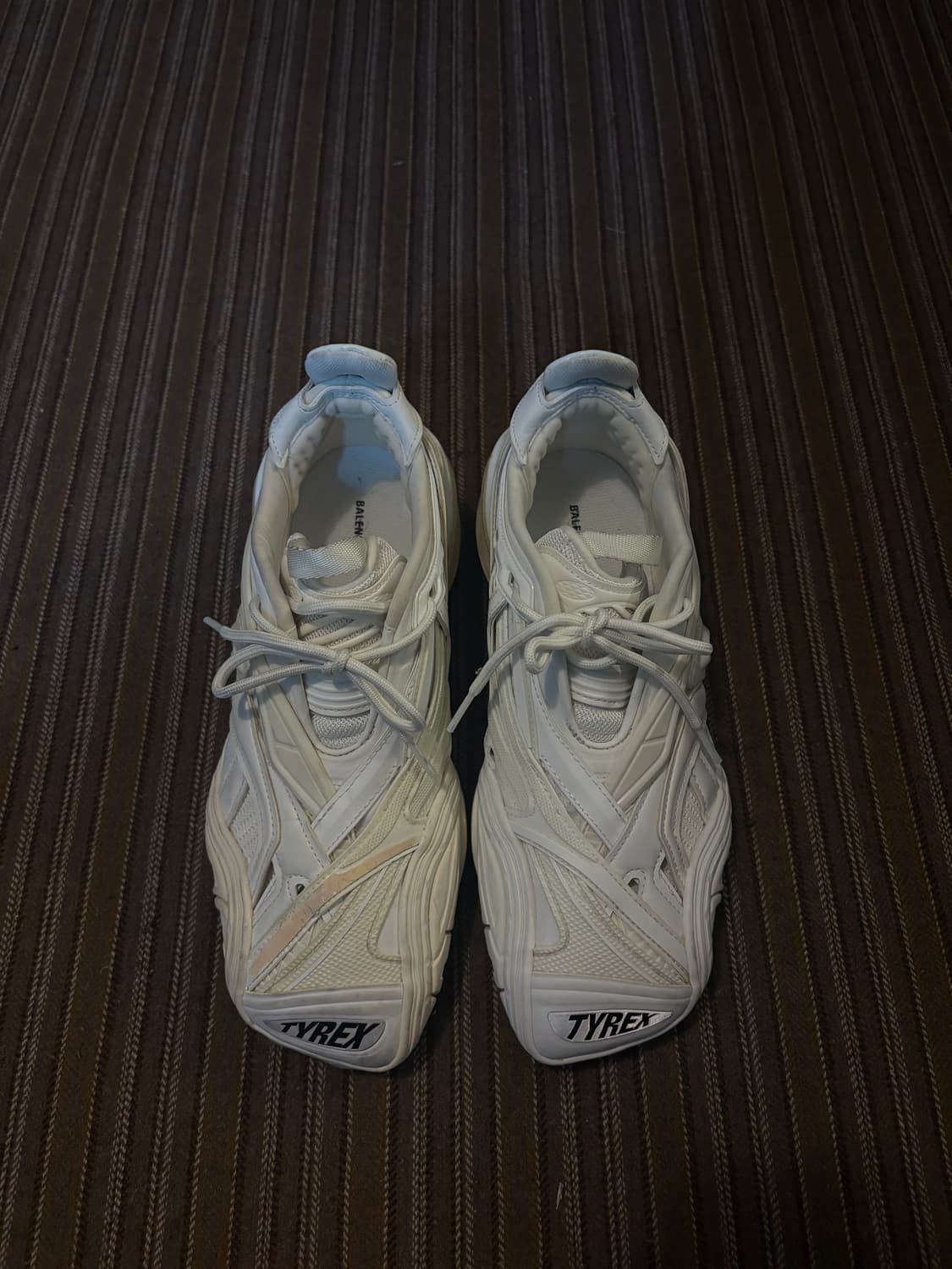 발렌시아가 Tyrex 화이트 스니커즈 40 상품이미지1