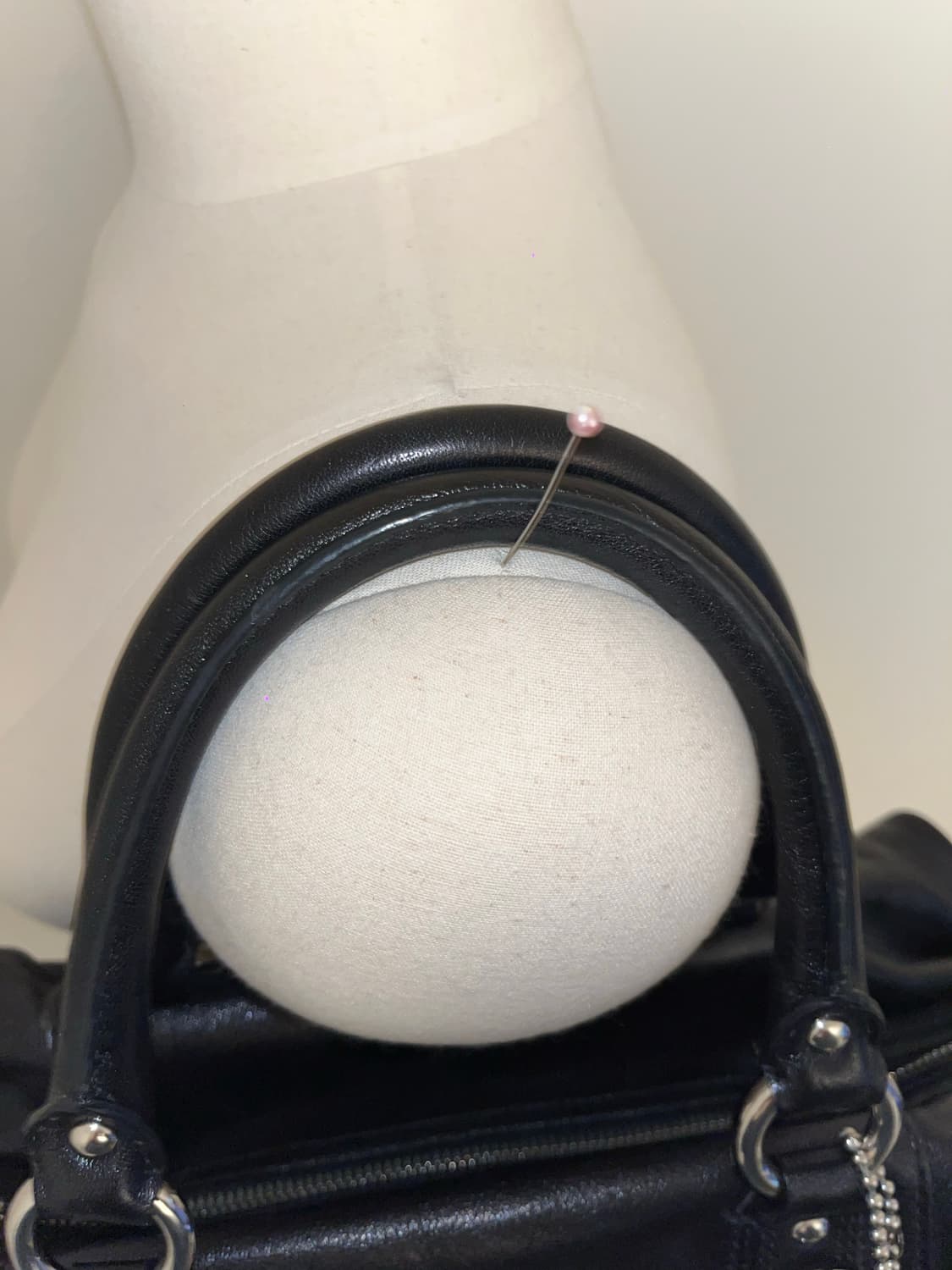 Coach Basic Design Black Shoulder Bag 상품이미지5