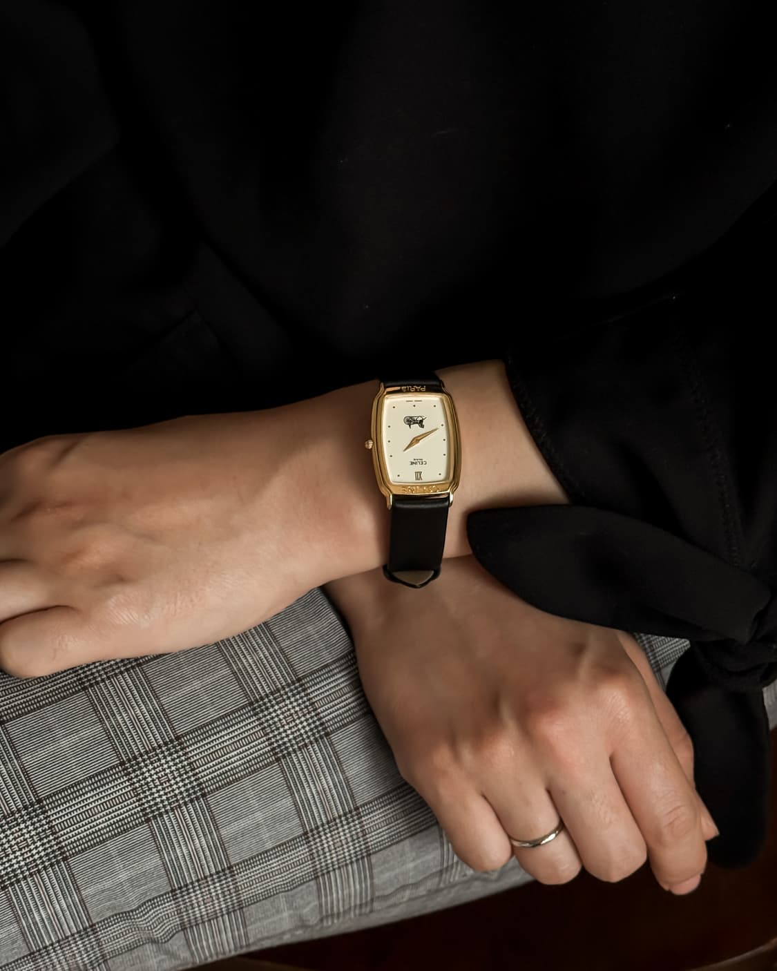 셀린느 탱크 스퀘어 시계 상품이미지7