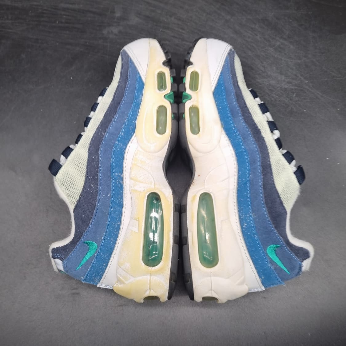 나이키 에어맥스95 흰파남 운동화 220 상품이미지5