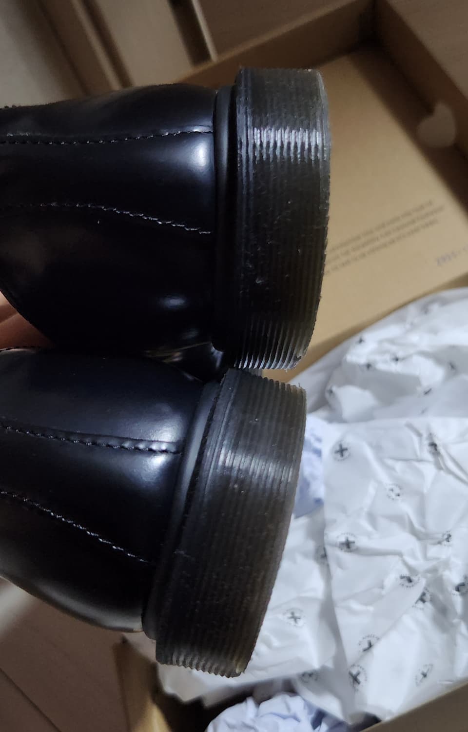 [닥터마틴] 메이페어 3홀 폴리쉬드 스무스(UK 7) 상품이미지3