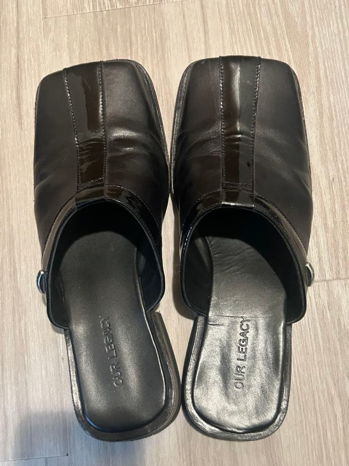 아워레가시 블런트 뮬 블랙 가죽 상품이미지2