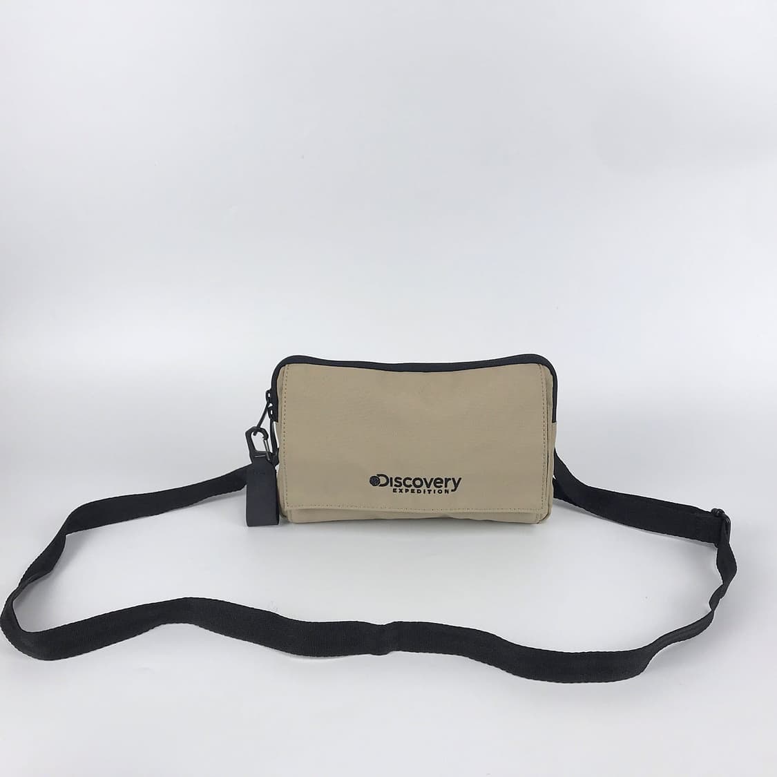 디스커버리 지갑형 크로스백 가방 상품이미지1