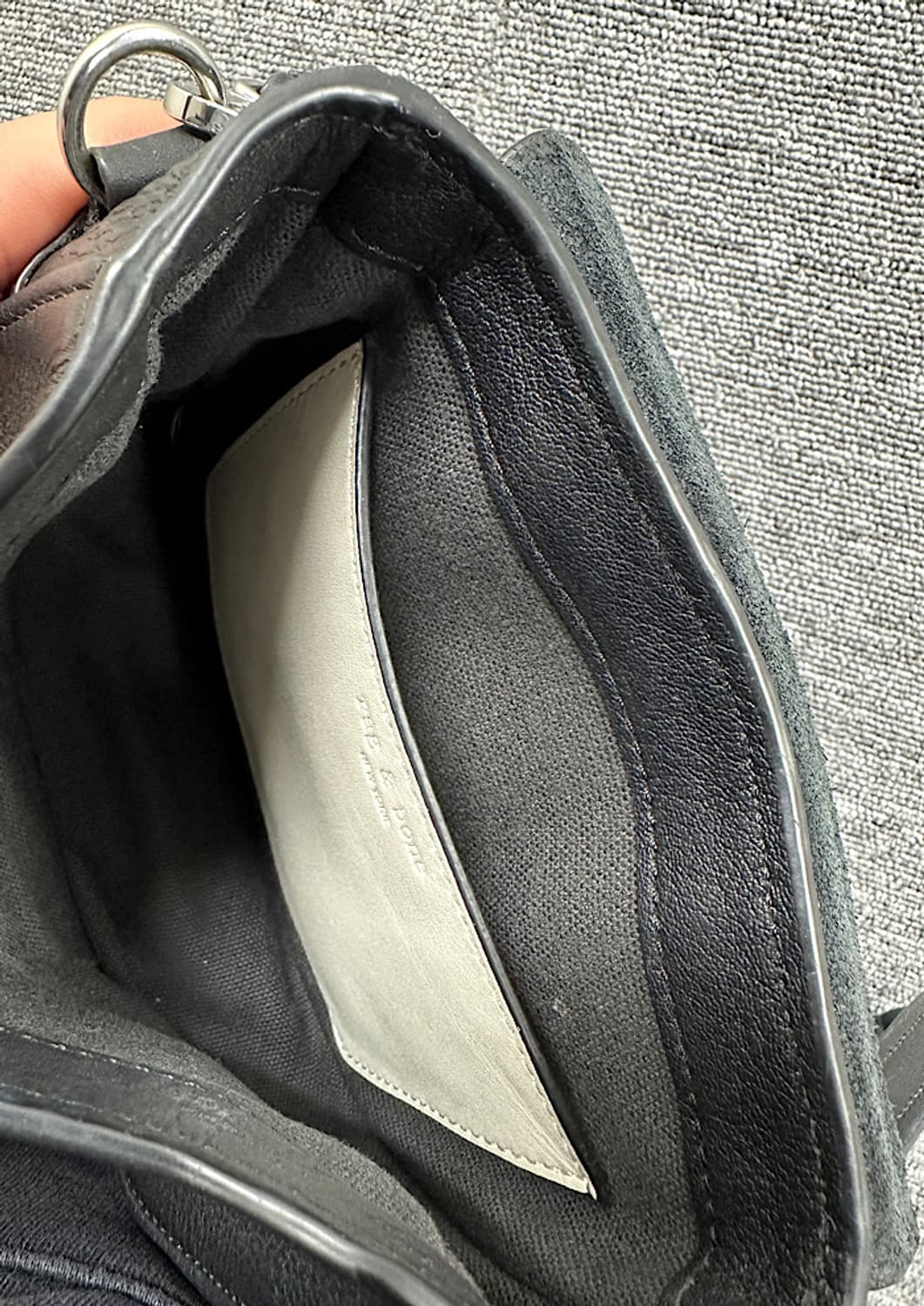 랙앤본 가죽 미니 크로스백  상품이미지6