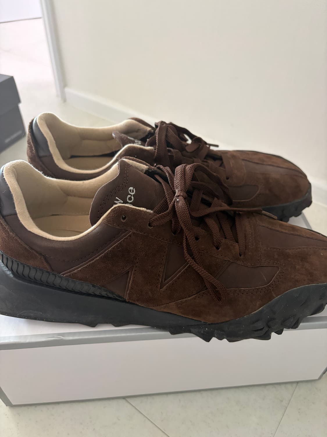 오라리 뉴발란스 xc-72 다크브라운 290사이즈 상품이미지5