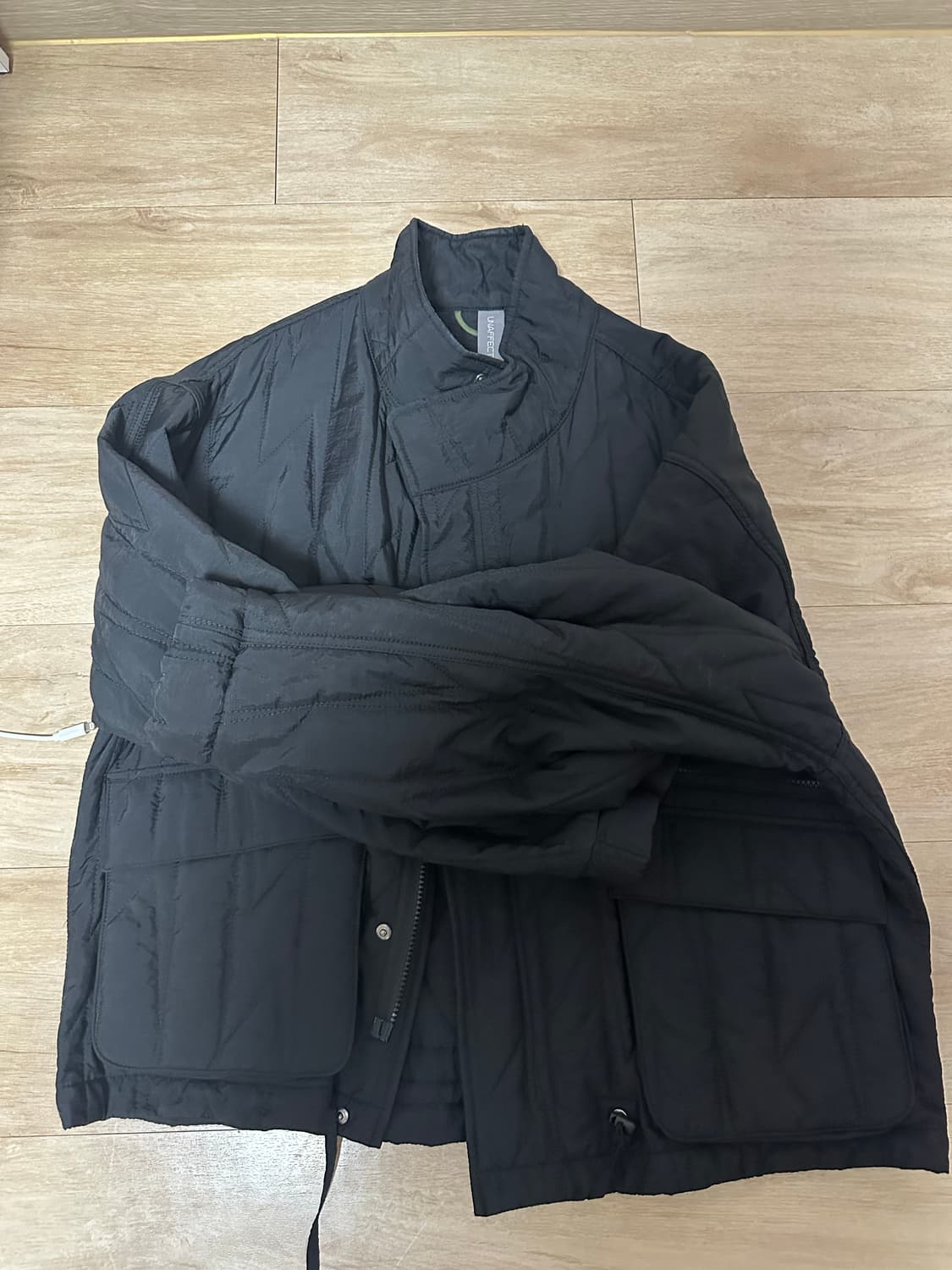 언어펙티드 블루종 블랙 M사이즈 판매합니다 상품이미지2