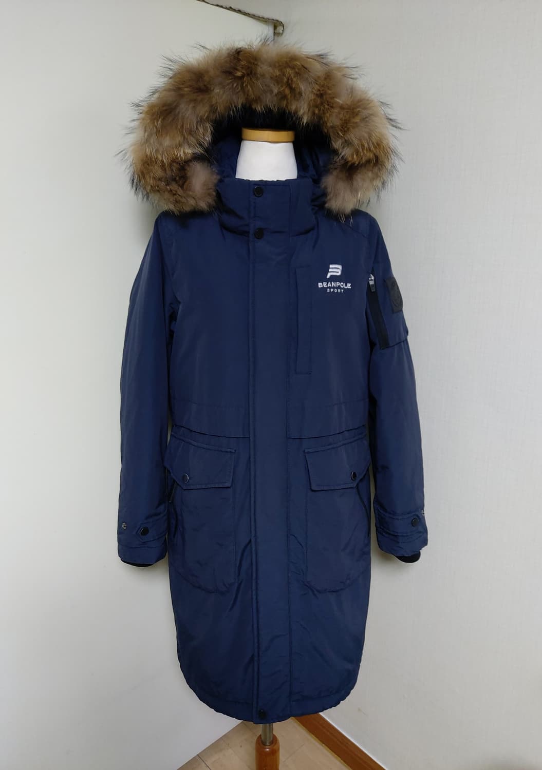 빈폴스포츠 공용 슈퍼 다운 스텐다드 롱패딩 (85)

 상품이미지1