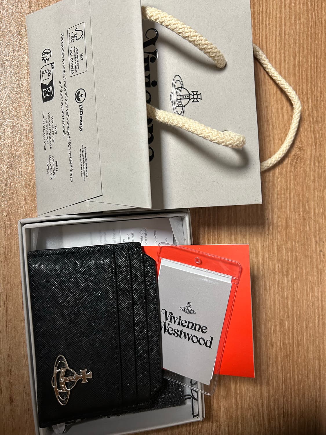 비비안웨스트우드 사피아노 슬림 카드지갑 상품이미지1