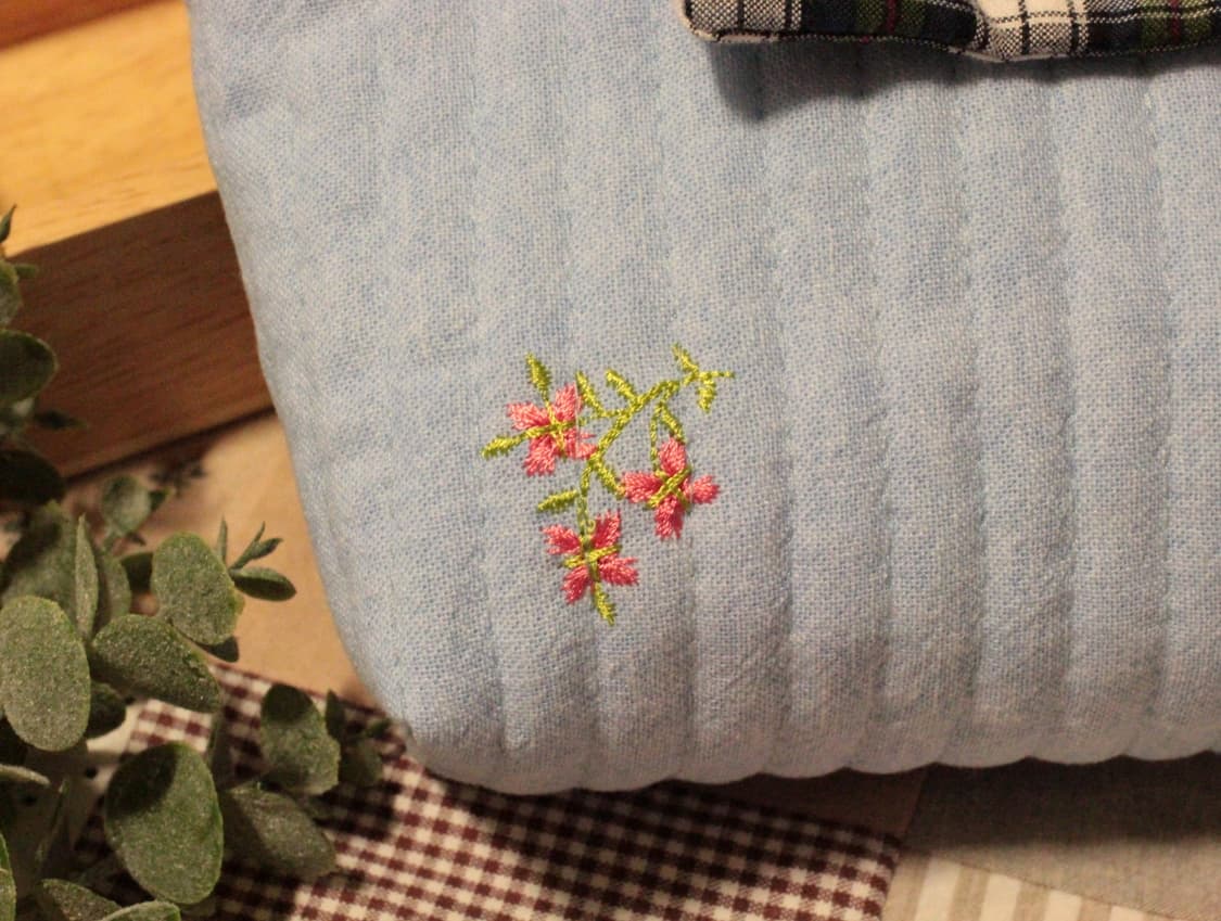 핸드메이드 블루 누빔 손잡이 파우치 상품이미지2