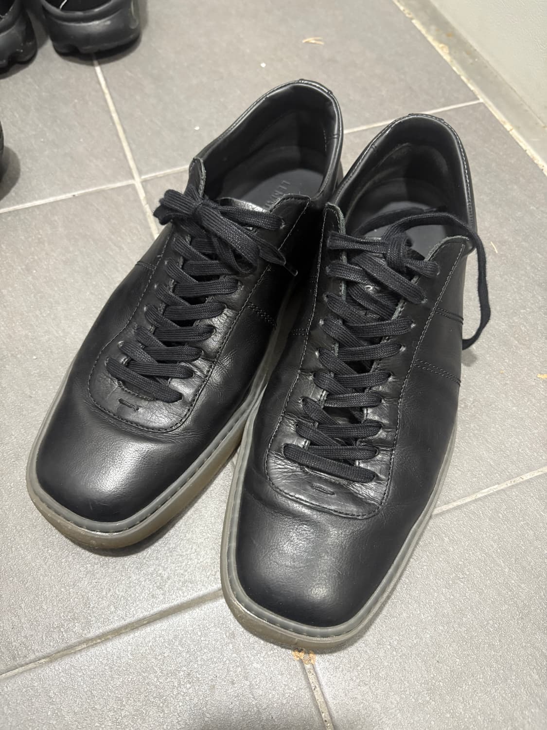 (42) 르메르 리놀륨 스니커즈 상품이미지1