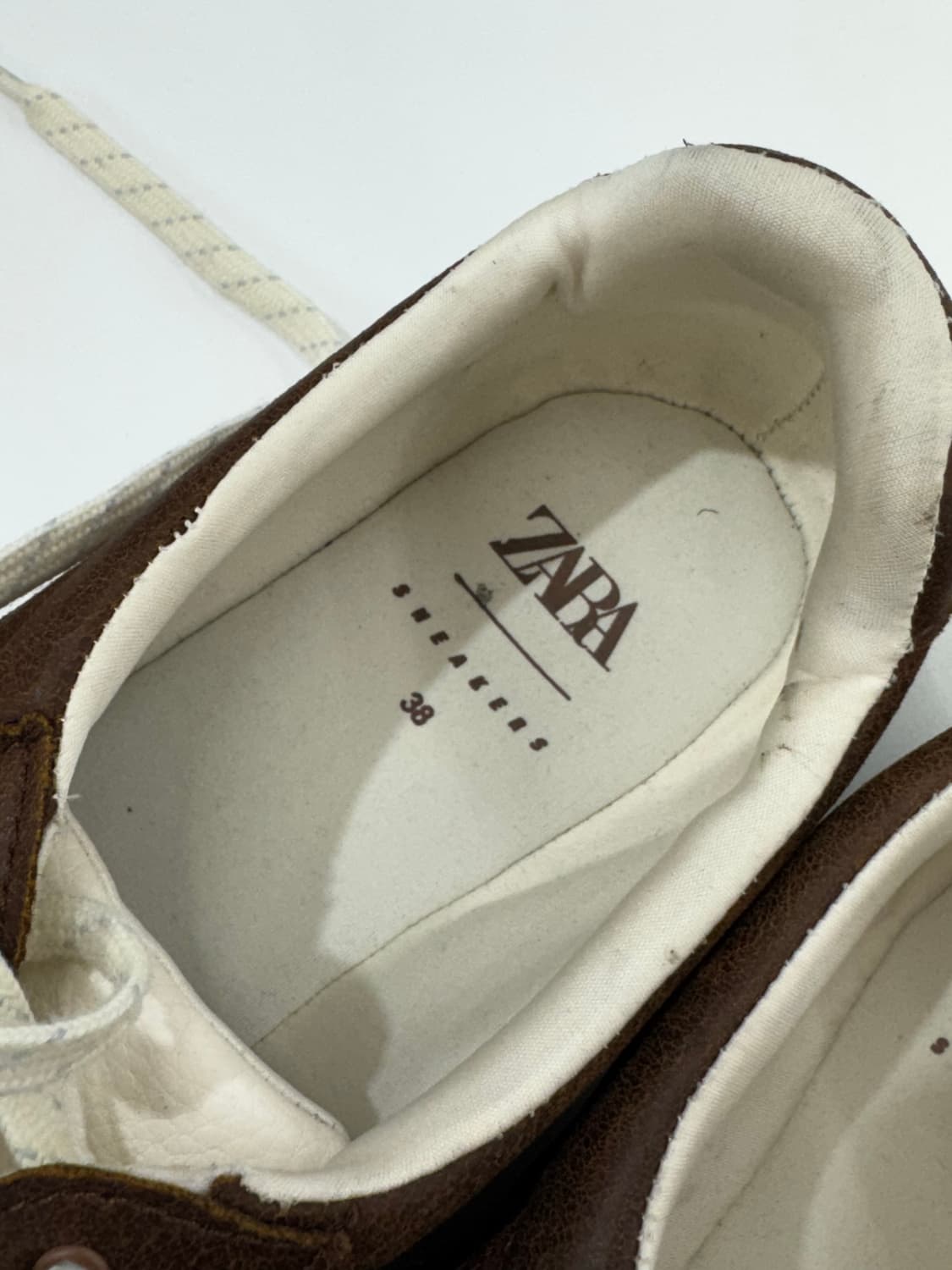 자라 스니커즈 38 상품이미지2