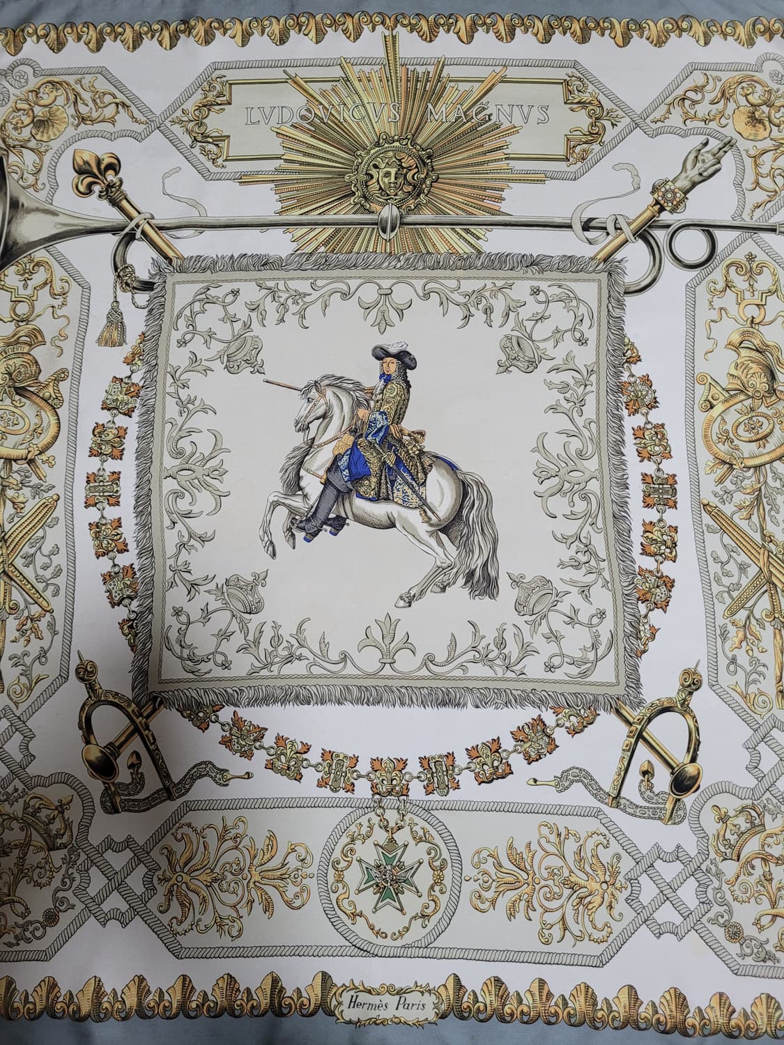 정품 에르메스 까레 실크 스카프 상품이미지1