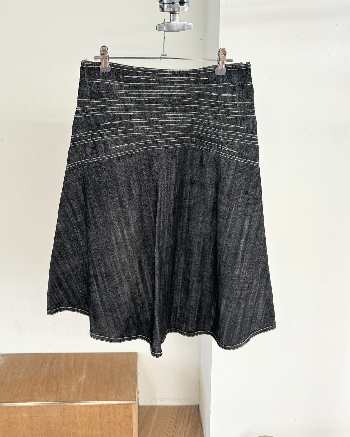 질 샌더 블랙 데님 플레어 스커트 상품이미지1