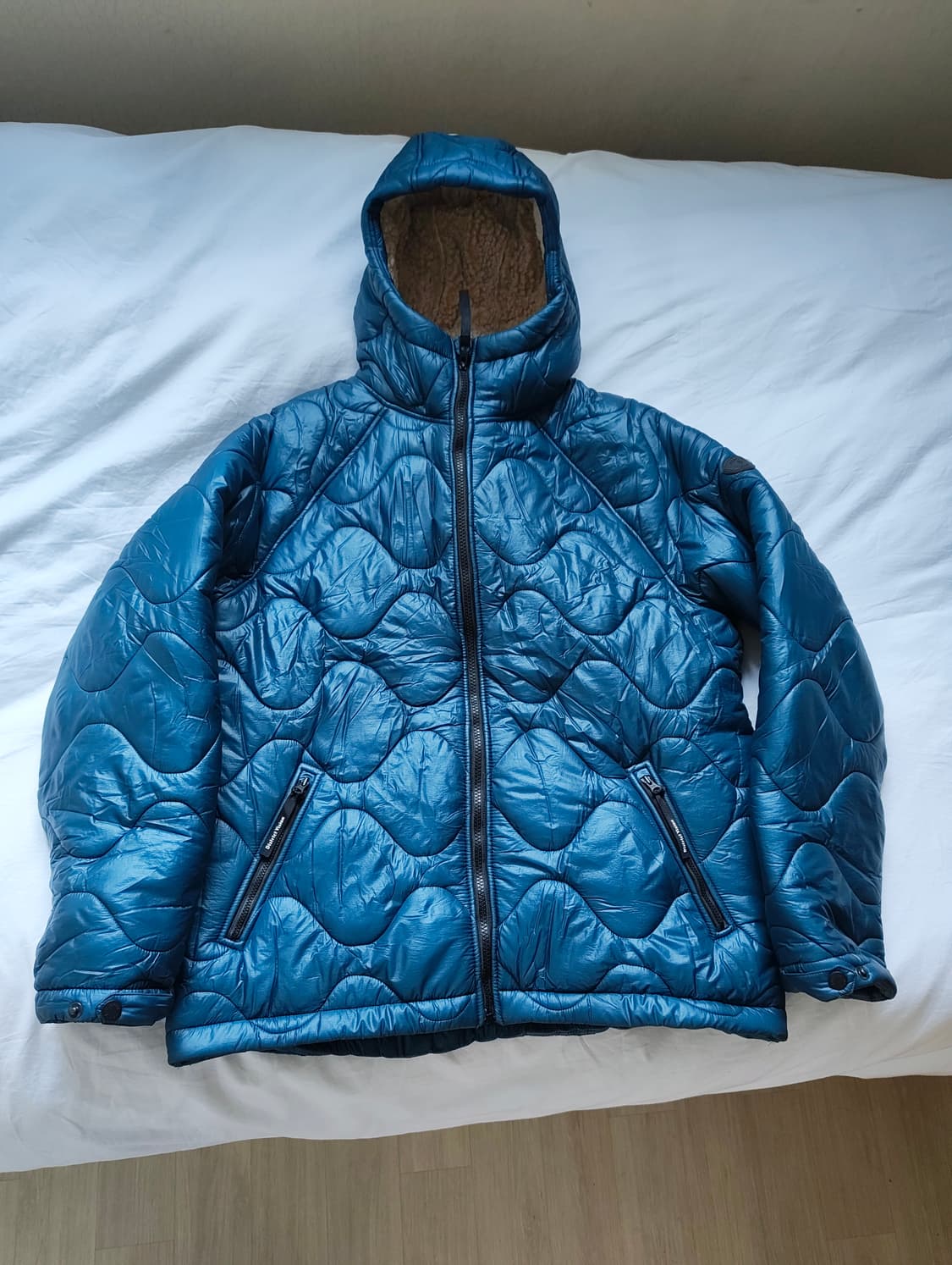 디스트릭트 비전 퀼티드 플리스 상품이미지2