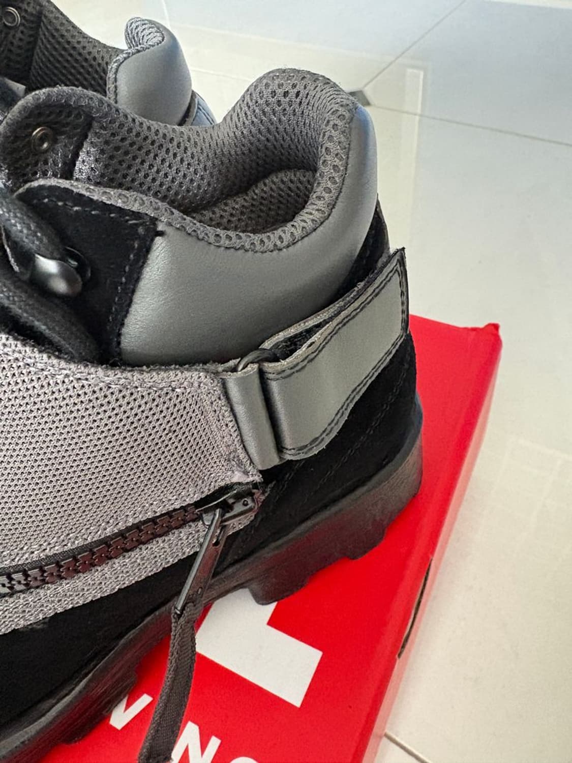 COWHIDE MESH COVER LEATHER ANKLE BOOTS 상품이미지8