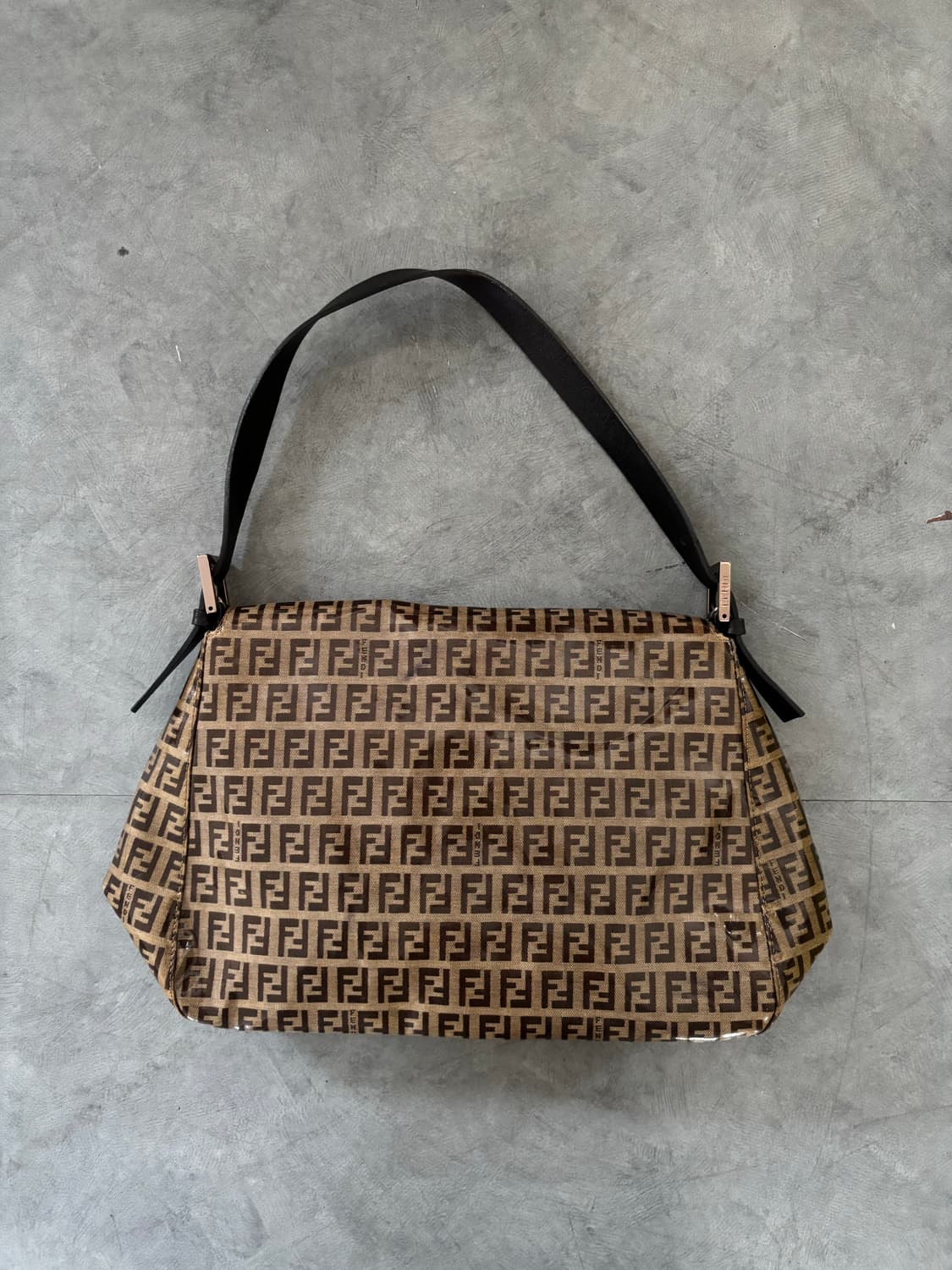 Fendi 펜디 PVC 주카 맘마 백 상품이미지4