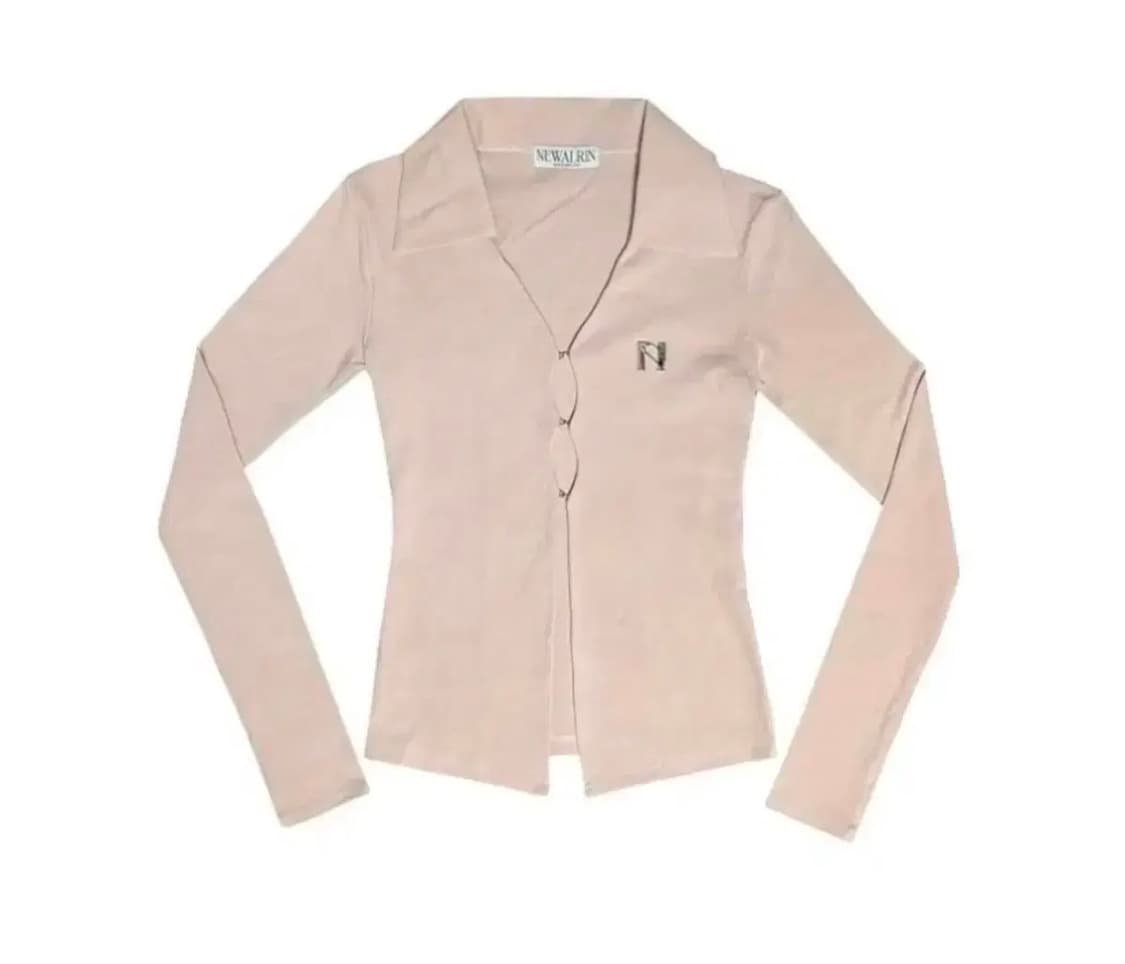 뉴얼린 엠블럼 셔츠탑 긴팔 피치 상품이미지1