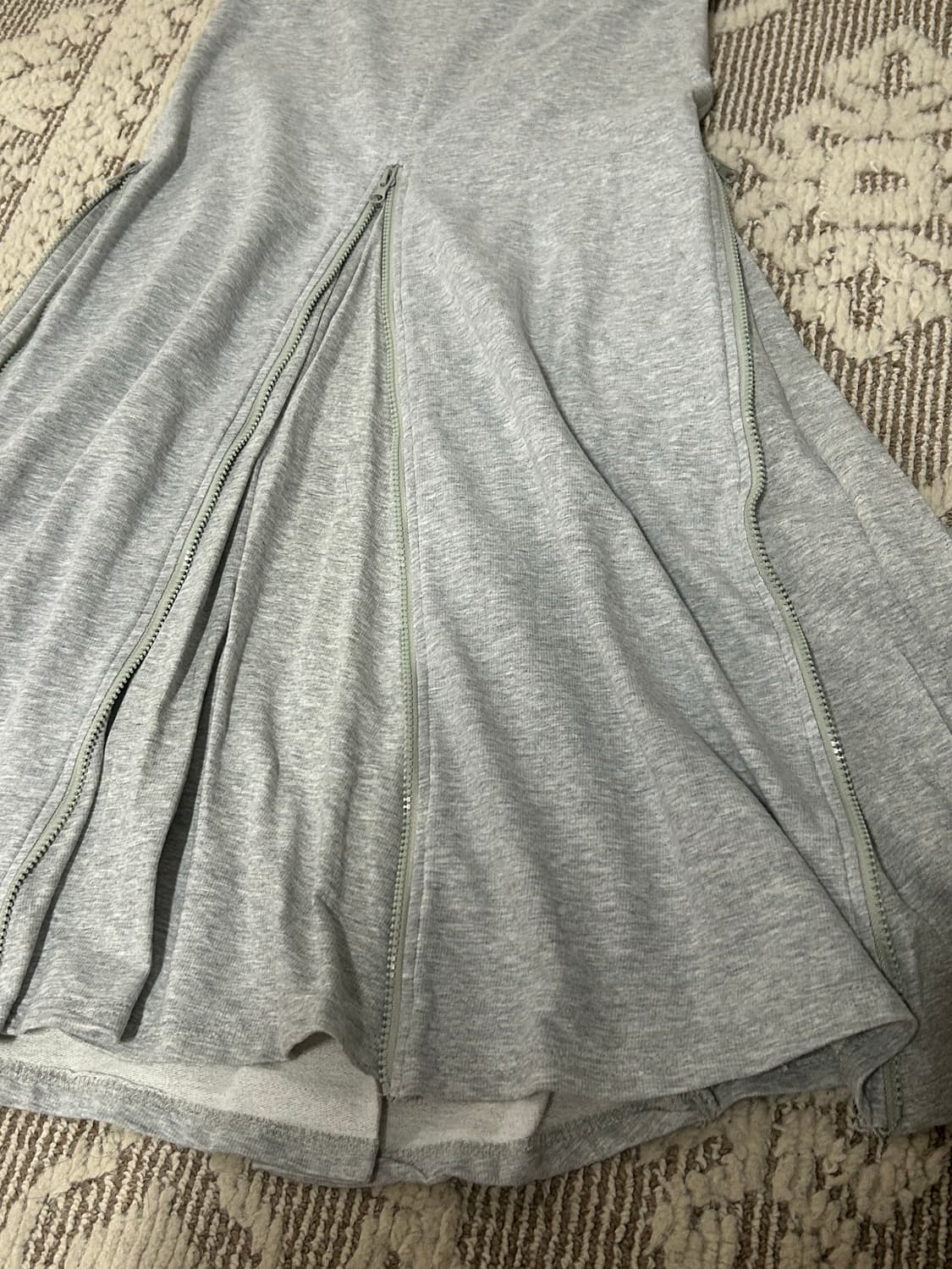 Garnet 고아깔 지퍼 롱스커트 상품이미지2