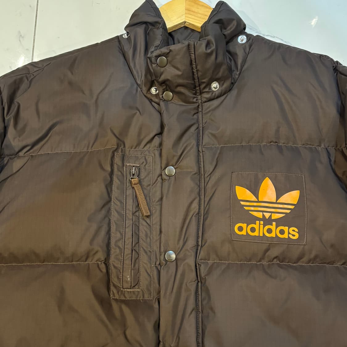 [빅사이즈] 아디다스 브라운 아디다스 패딩 주황 불꽃 파버로고 상품이미지2