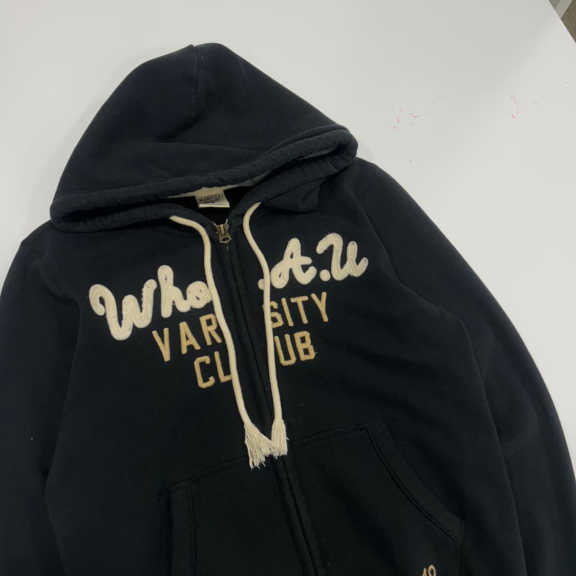 Who.A.U 후아유 레터링 로고 네이비 후드집업 상품이미지4