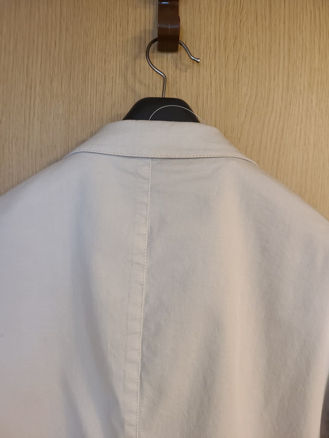 정품 프라다 남성 아이보리 자켓 54R 판매합니다. 상품이미지3