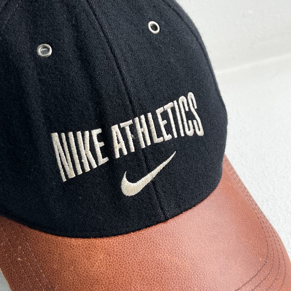 나이키 00s 스우시 어슬레틱스 울/레더 볼 캡 상품이미지2