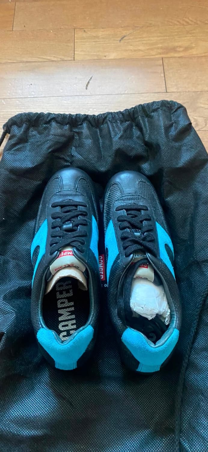 캠퍼 플랫 스니커즈 225 상품이미지1