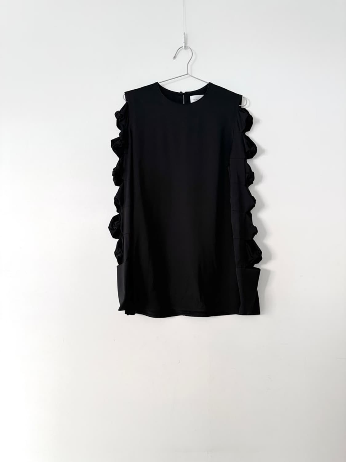 Side slit ribbon blouse / black 상품이미지1