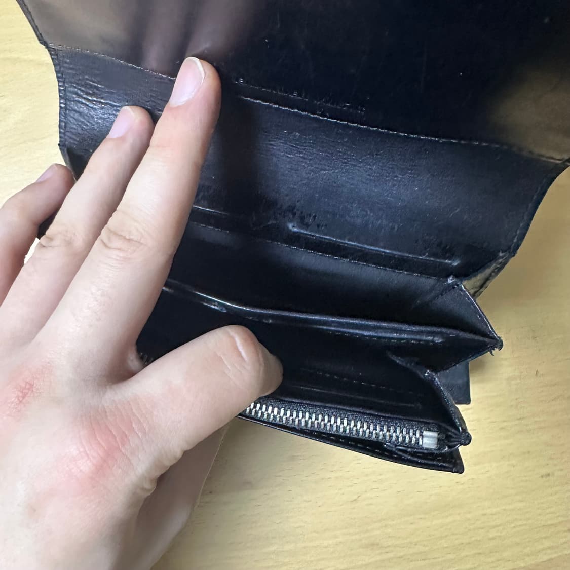 알랙산더왕 크랭클 레더 지갑 상품이미지4