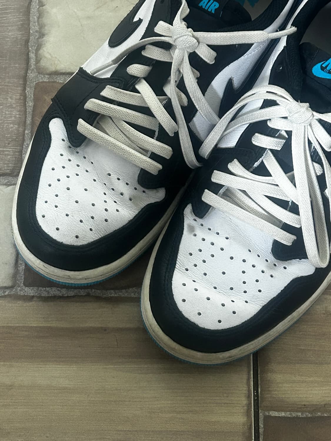 조던 1 레트로 로우 OG 블랙 앤 다크 파우더 블루 270 사이즈 상품이미지2