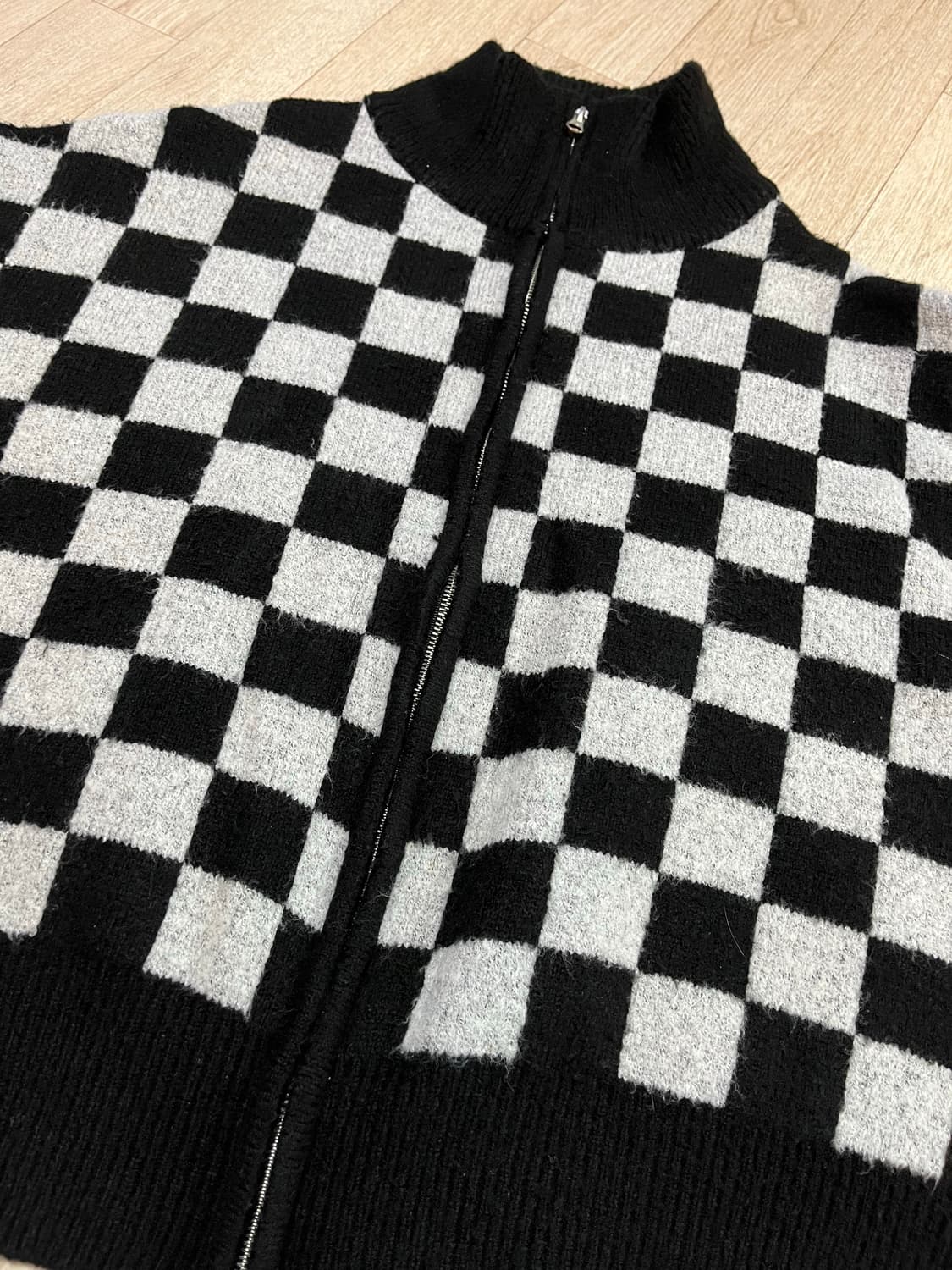 빈티지 체크패턴 투웨이 니트집업 상품이미지1