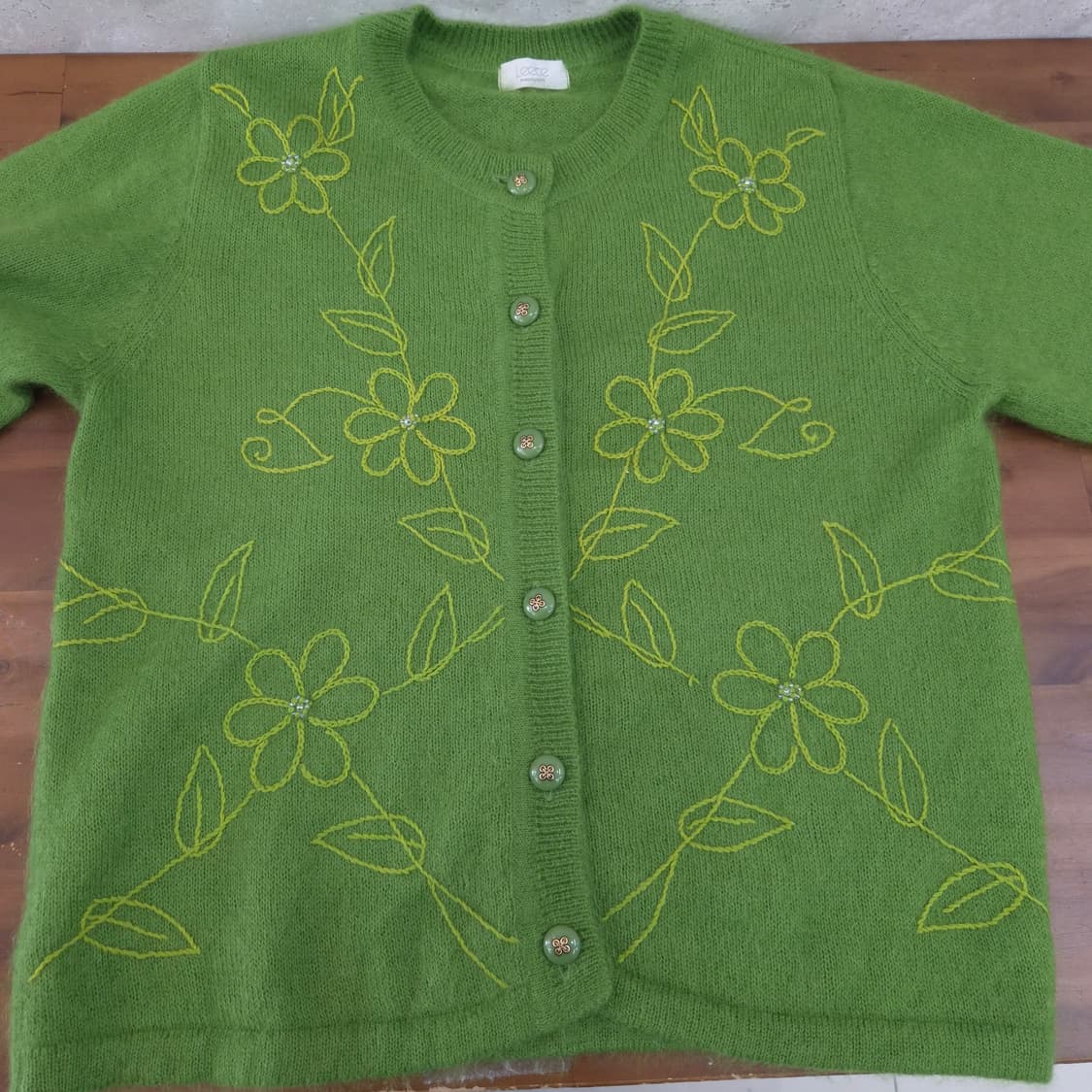 Leece 플라워 자수 울 니트 가디건 상품이미지8