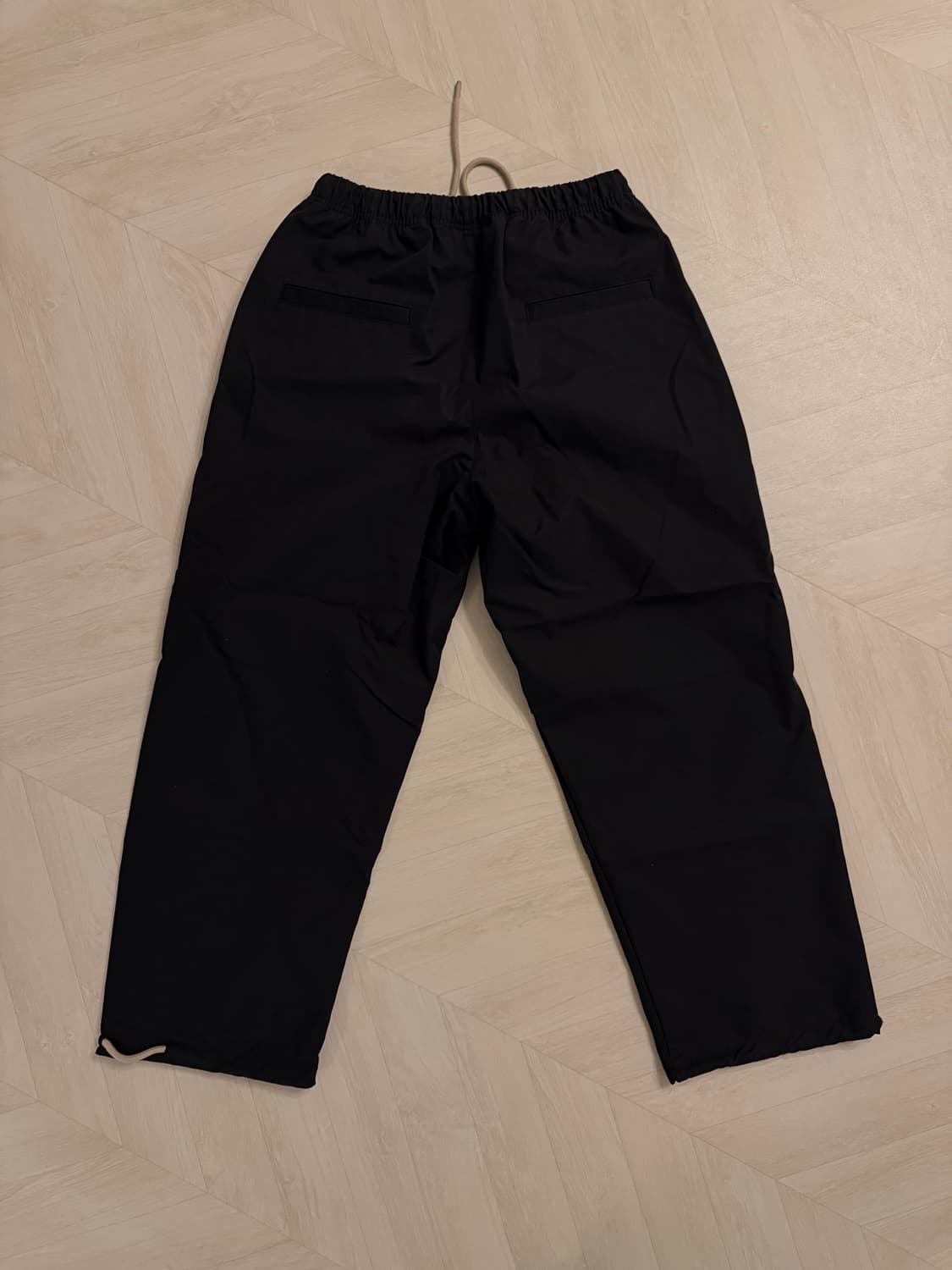 피어오브갓 에센셜 더블랙컬렉선 릴렉스드 트라우저 블랙 상품이미지2