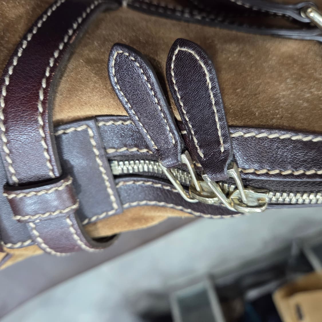 구찌 스웨이드 로얄 사첼백 상품이미지5